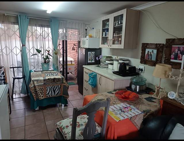3 BEDROOM TOWNHOUSE FOR SALE IN SOUTH CREST